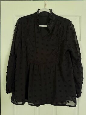 Women’s Black Textured Peasant Blouse